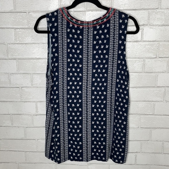 Tribal Tasseled Print Sleeveless Tank Top - Picture 7 of 10